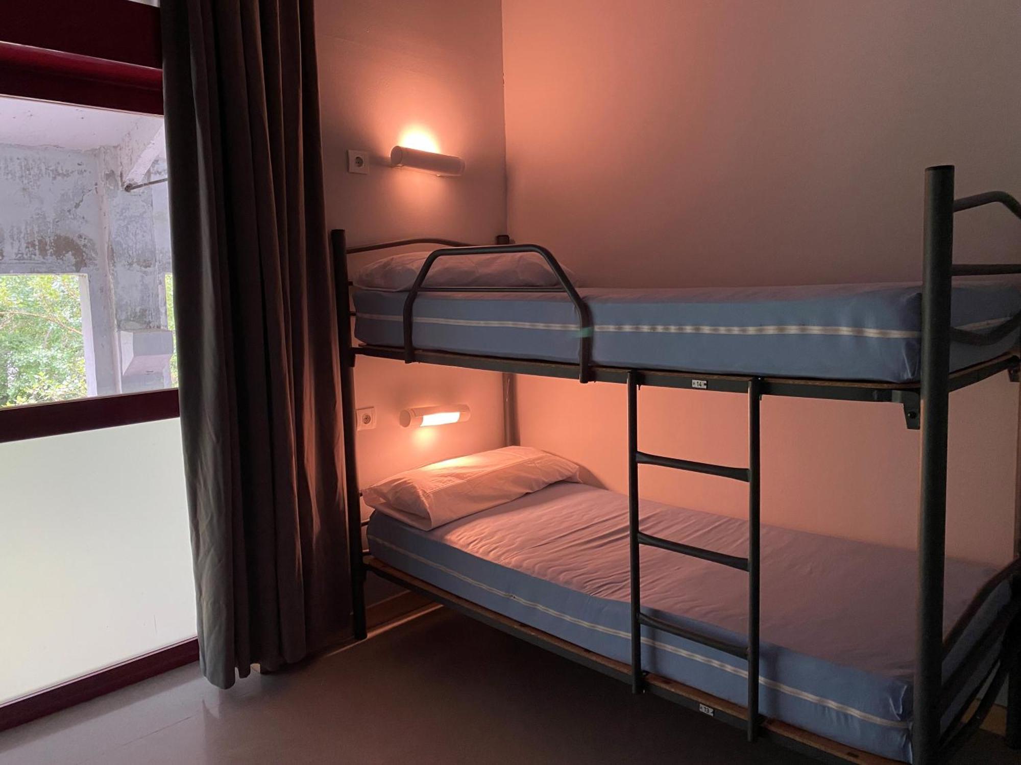 Albergue De Villava Eksteriør billede