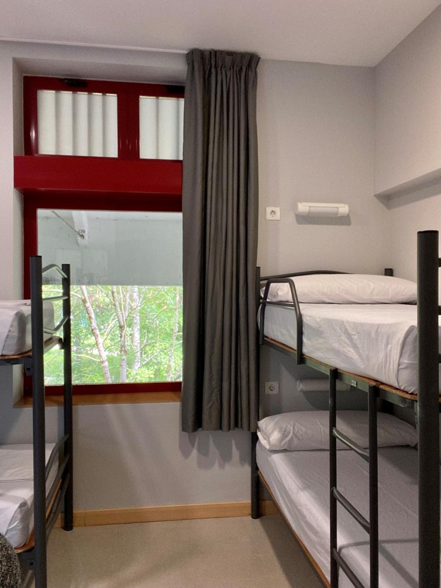 Albergue De Villava Eksteriør billede